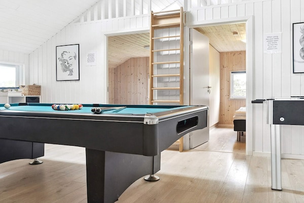 Foto van Luxe zwembad retraite -- By Traum Ferienwohnungen - Vakantiehuis in Idestrup - Untagged