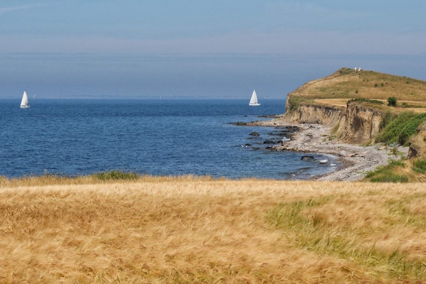 Foto van Luxe strandhuis -- By Traum Ferienwohnungen - Vakantiehuis in Bagenkop - WaterView