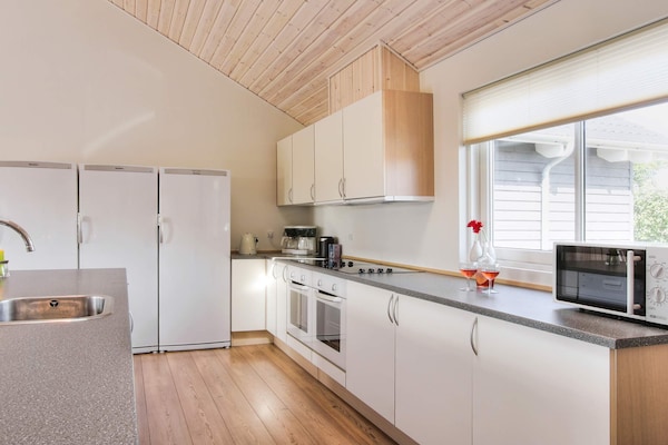 Foto van Luxe strandhuis -- By Traum Ferienwohnungen - Vakantiehuis in Bagenkop - Indoor