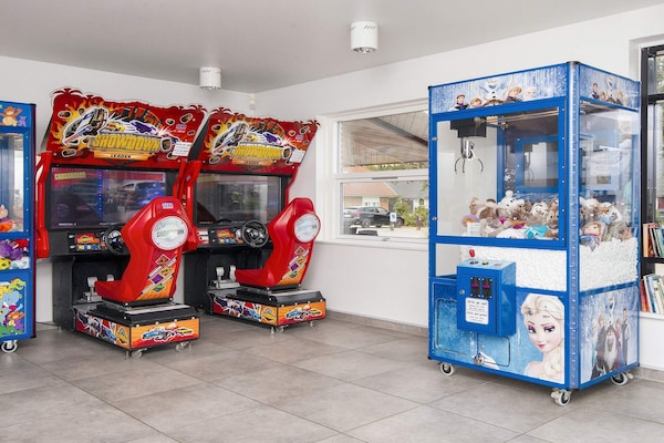 Foto van Gezellig toevluchtsoord in vakantiepark - Vakantiehuis in Blåvand - TanningRoom