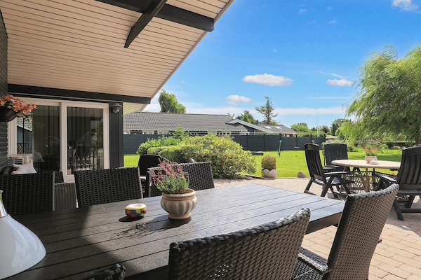 Foto van Licht strandhuis in Marielyst -- By Traum Ferienwohnungen - View