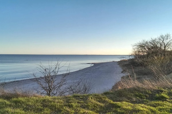 Foto van Licht strandhuis in Marielyst -- By Traum Ferienwohnungen - WaterView