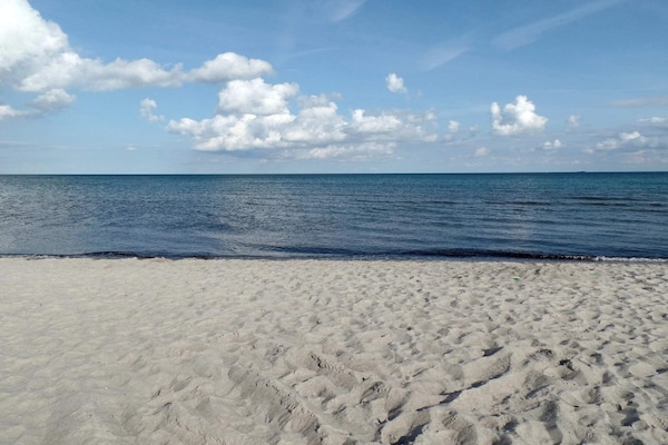 Foto van Moderne oase in Marielyst - Vakantiehuis in Væggerløse - WaterView