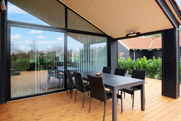 Foto van Moderne oase in Marielyst - Vakantiehuis in Væggerløse - View
