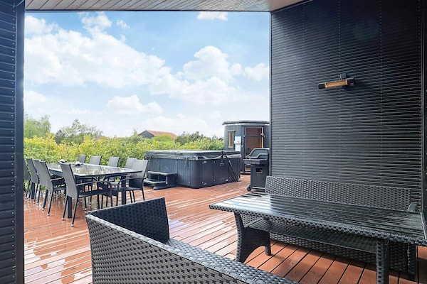 Foto van Moderne oase in Marielyst - Vakantiehuis in Væggerløse - View