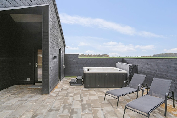 Foto van Luxe Retreat van Hasmark - Vakantiehuis in Otterup - Spa