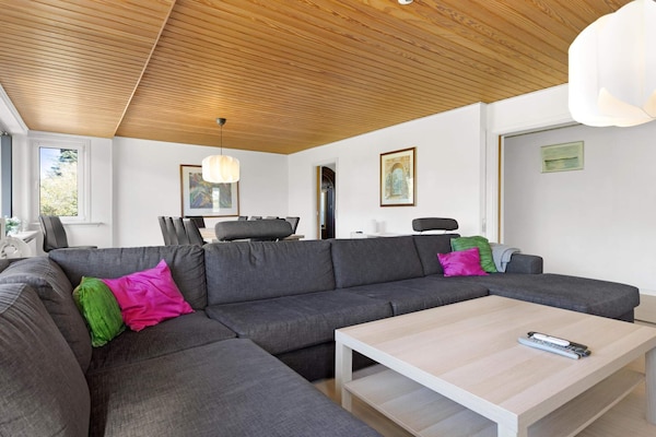 Foto van Ruim Poolhuis -- By Traum Ferienwohnungen - Vakantiehuis in Løkken - Indoor