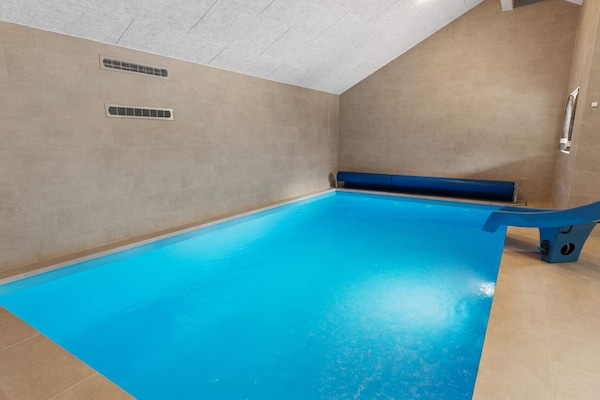 Foto van 5 sterren vakantie huis in Rødby - Vakantiehuis in Rødby - Pool
