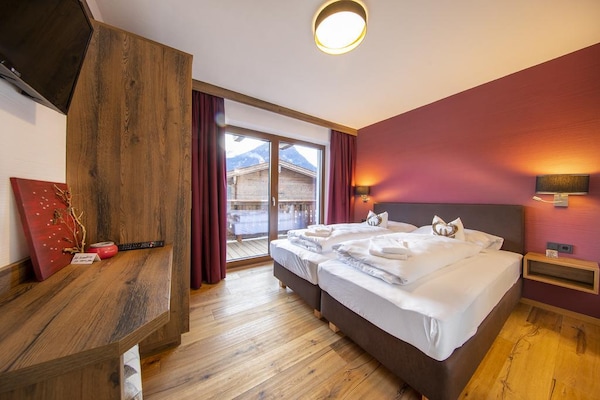Foto van Alpenchalet met sauna en balkon - Vakantiehuis in Neukirchen - BedRoom