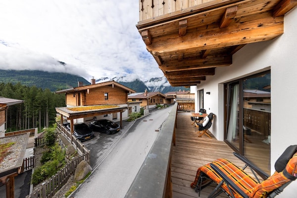Foto van Alpenchalet met sauna en balkon - Vakantiehuis in Neukirchen - ViewSummer