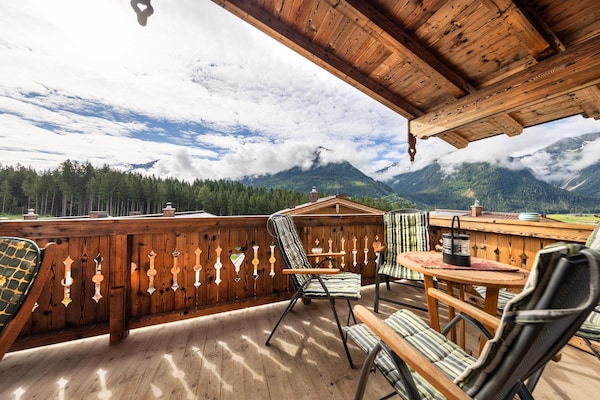 Foto van Alpenchalet met sauna en balkon - Vakantiehuis in Neukirchen - ViewSummer
