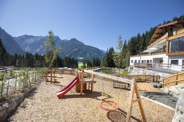 Foto van Chaletverblijf nabij de Krimmler watervallen - Vakantiehuis in Neukirchen - ParkFacilities