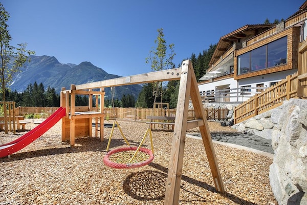 Foto van Chalet in Neukirchen bij Skilift & Sauna - Vakantiehuis in Neukirchen - ParkFacilities