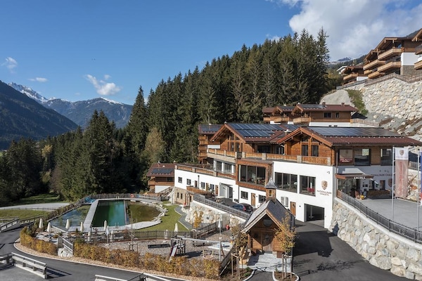 Foto van Chalet in Neukirchen bij Skilift & Sauna - Vakantiehuis in Neukirchen - AreaSummer1KM