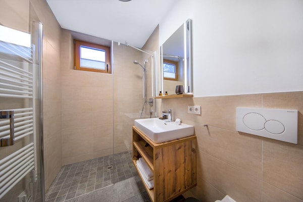 Foto van Chalet in Neukirchen bij Wildkogel Piste - Vakantiehuis in Neukirchen am Grossvenediger - ViewWinter