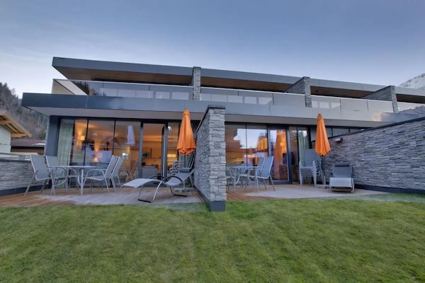 Foto van Licht appartement met tuin voor 8 personen - Vakantiehuis in Neukirchen am Großvenediger - TerraceBalcony