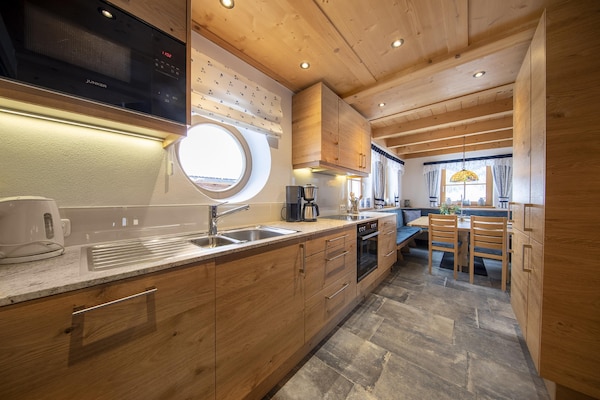 Foto van Verblijf in een zonnig alpenchalet - Vakantiehuis in Wald-Königsleiten - Kitchen