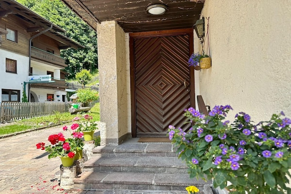 Foto van Ferienhaus in Saalbach-Hinterglemm - Vakantiehuis in Saalbach-Hinterglemm - HallReception