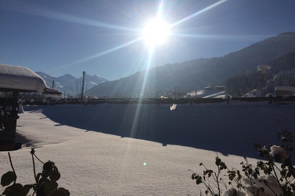 Foto van Chalet in Kitzbühel bij Skiliften - Vakantiehuis in Kitzbühel - ViewWinter