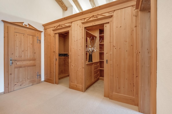 Foto van Elegant chalet vlakbij pistes en dorp - Vakantiehuis in St. Johann in Tirol - BathRoom