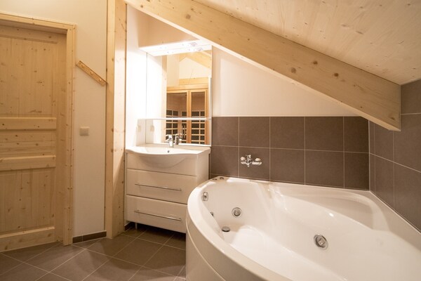 Foto van chalet met sauna - Vakantiehuis in Kreischberg Murau - ExteriorSummer