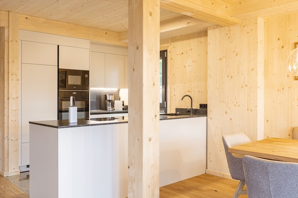 Foto van Superior Chalet #23 with Sauna & Hot Tub - Vakantiehuis in Turrach - Kitchen