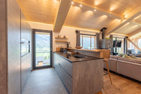 Foto van Luxe chalet met zwembad en sauna bij de skilift - Vakantiehuis in Ennsling - Kitchen