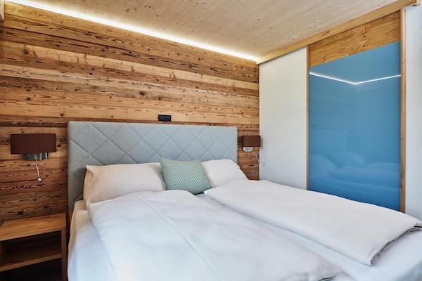 Foto van Luxe chalet met zwembad en sauna bij de skilift - Vakantiehuis in Ennsling - BedRoom