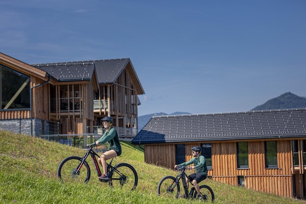 Foto van Luxe chalet met zwembad en sauna bij de skilift - Vakantiehuis in Ennsling - AreaSummer1KM