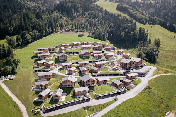 Foto van Luxe chalet met zwembad en sauna bij de skilift - Vakantiehuis in Ennsling - AreaSummer1KM