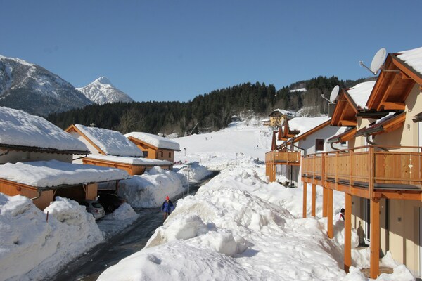 Foto van Chalet in Koetschach-Mauthen bij de skipiste - Vakantiehuis in Kötschach-Mauthen - TerraceBalcony