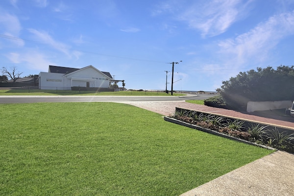 Foto van Comfortabel verblijf nabij Busselton Beach - Vakantiehuis in West Busselton - HallReception