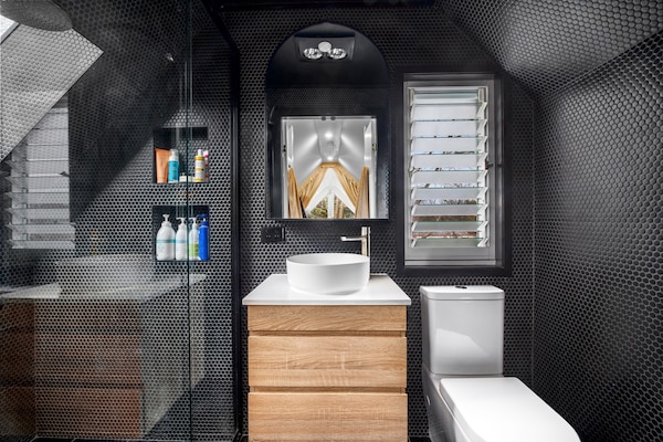 Foto van Familievakantiehuis met 4 slaapkamers in Old Majors, Southern Highlands - BathRoom