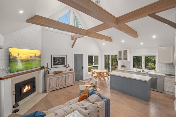 Foto van Familievakantiehuis met 4 slaapkamers in Old Majors, Southern Highlands - LivingRoom