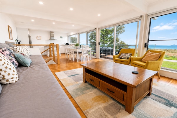 Foto van Een oase aan de kust met 3 slaapkamers en panoramisch uitzicht. - LivingRoom