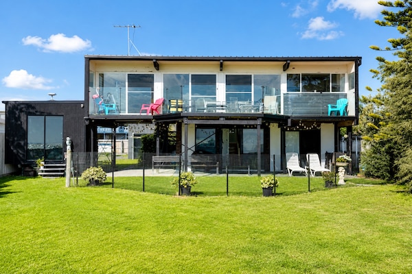Foto van Een oase aan de kust met 3 slaapkamers en panoramisch uitzicht. - HallReception