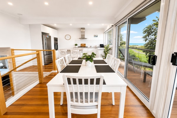 Foto van Een oase aan de kust met 3 slaapkamers en panoramisch uitzicht. - DiningRoom
