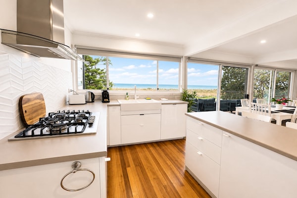 Foto van Een oase aan de kust met 3 slaapkamers en panoramisch uitzicht. - Kitchen