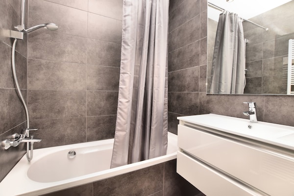 Foto van Huisje aan de oevers van de Ourthe in Durbuy - Vakantiehuis in Durbuy - BathRoom