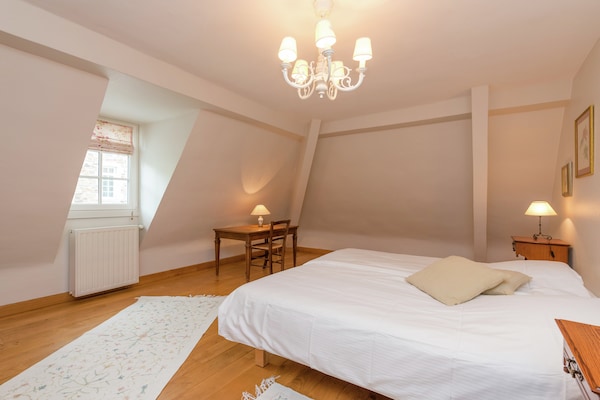 Foto van Le Hameau du Château – Elegantie en rust in het - BedRoom