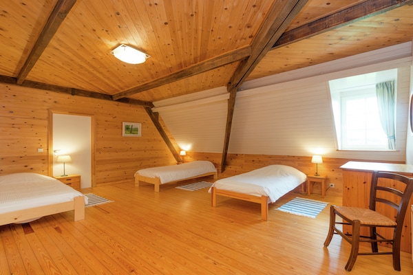 Foto van Le Hameau du Château – Elegantie en rust in het - BedRoom