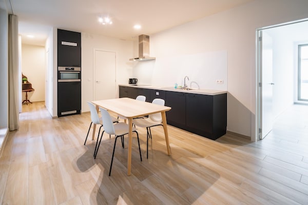 Foto van Comfortabel verblijf nabij station Antwerpen - Vakantiehuis in Antwerp - DiningRoom