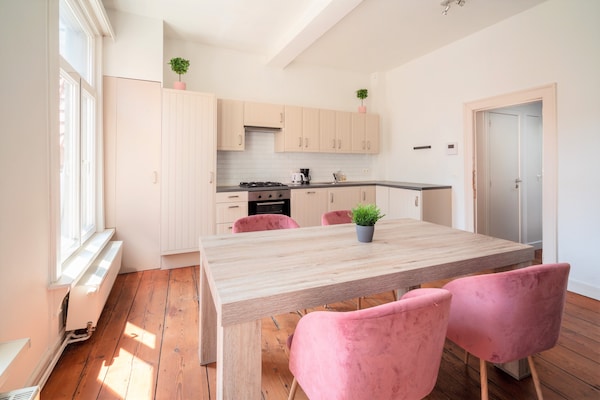 Foto van Appartement in de Oude Stad van Antwerpen - Vakantiehuis in Antwerp - DiningRoom