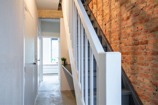 Foto van De Industriële Appartementen|2BBK|NS - Vakantiehuis in Antwerp - Stairs