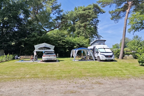Foto van Comfortabele camperplaats - Vakantiehuis in Mol - Untagged