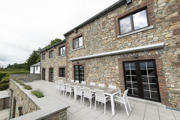 Foto van Luxe villa met verwarmd zwembad nabij Luik - Vakantiehuis in Aubel - TerraceBalcony