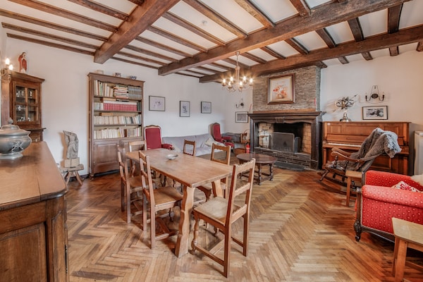 Foto van Authentieke kasteelhoeve in Gouvy met een tuin - Vakantiehuis in Gouvy - DiningRoom