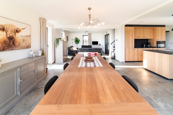 Foto van Stijlvol huis in Petit-Thier - Vakantiehuis in Petit-Thier - DiningRoom