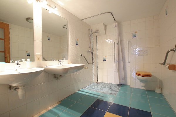 Foto van Familieboerderijverblijf in Sohier - Vakantiehuis in Sohier - BathRoom
