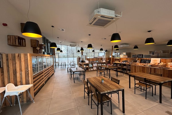 Foto van Gezellige familiebungalow - Vakantiehuis in Antoing - AreaSummer1KM